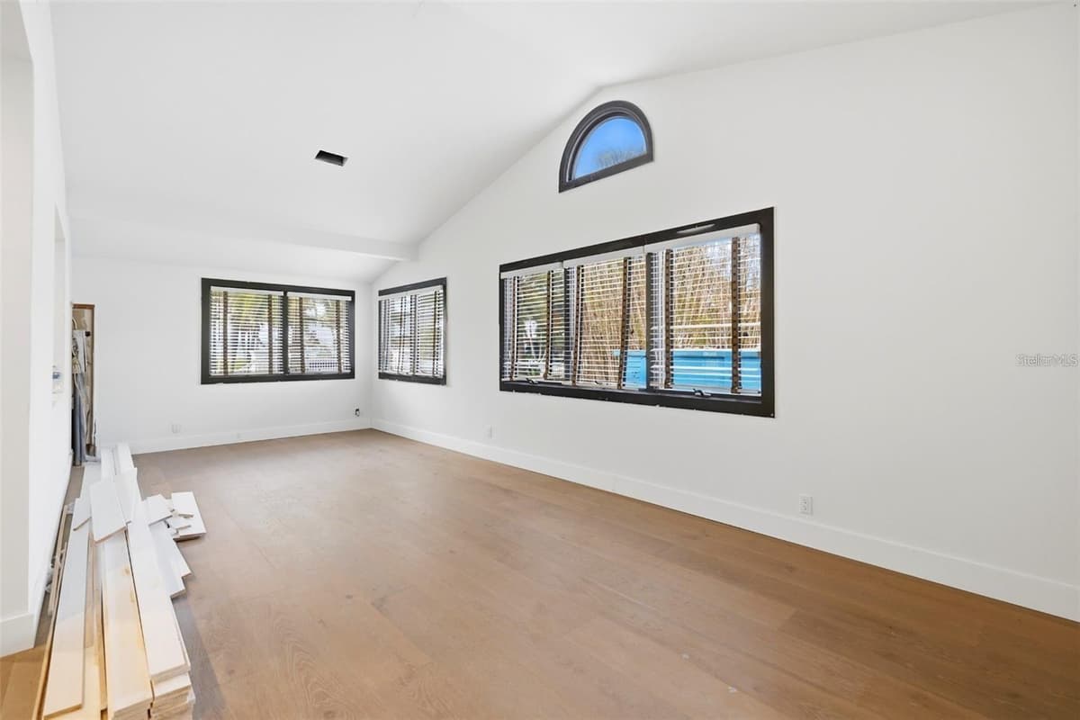 604 NORSOTA WAY — photo 25 of 60