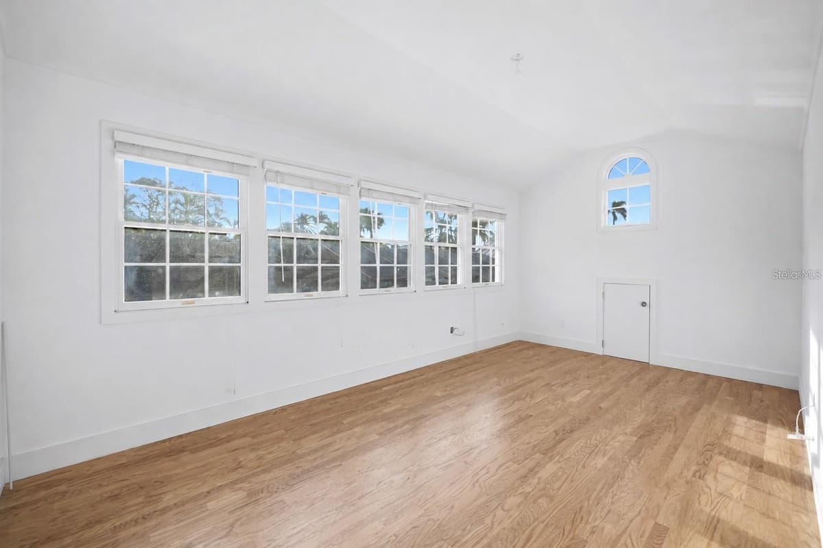 604 NORSOTA WAY — photo 55 of 60