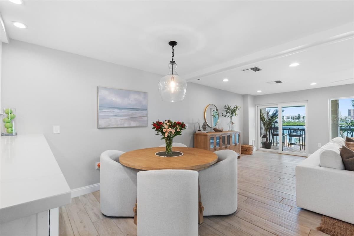 160 MARINA DEL REY COURT — photo 24 of 59