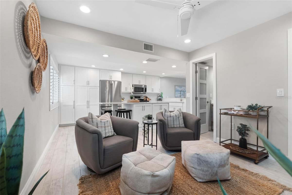 160 MARINA DEL REY COURT — photo 29 of 59