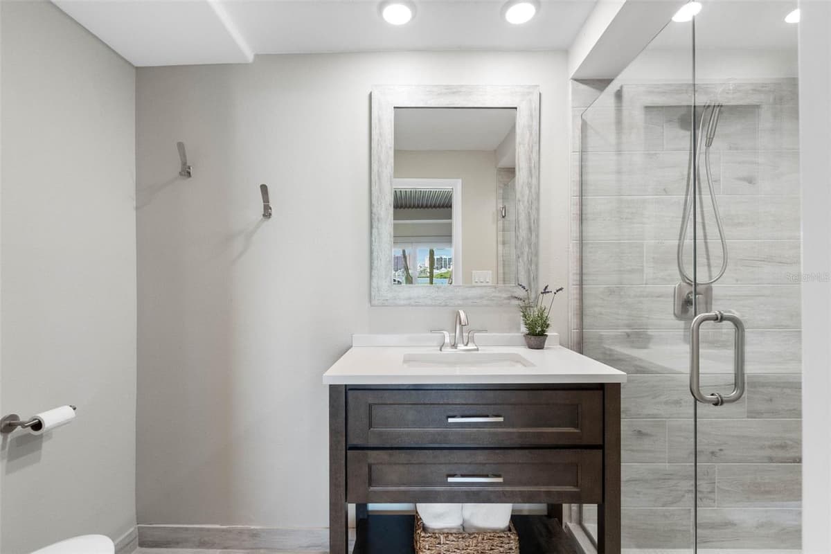 160 MARINA DEL REY COURT — photo 44 of 59