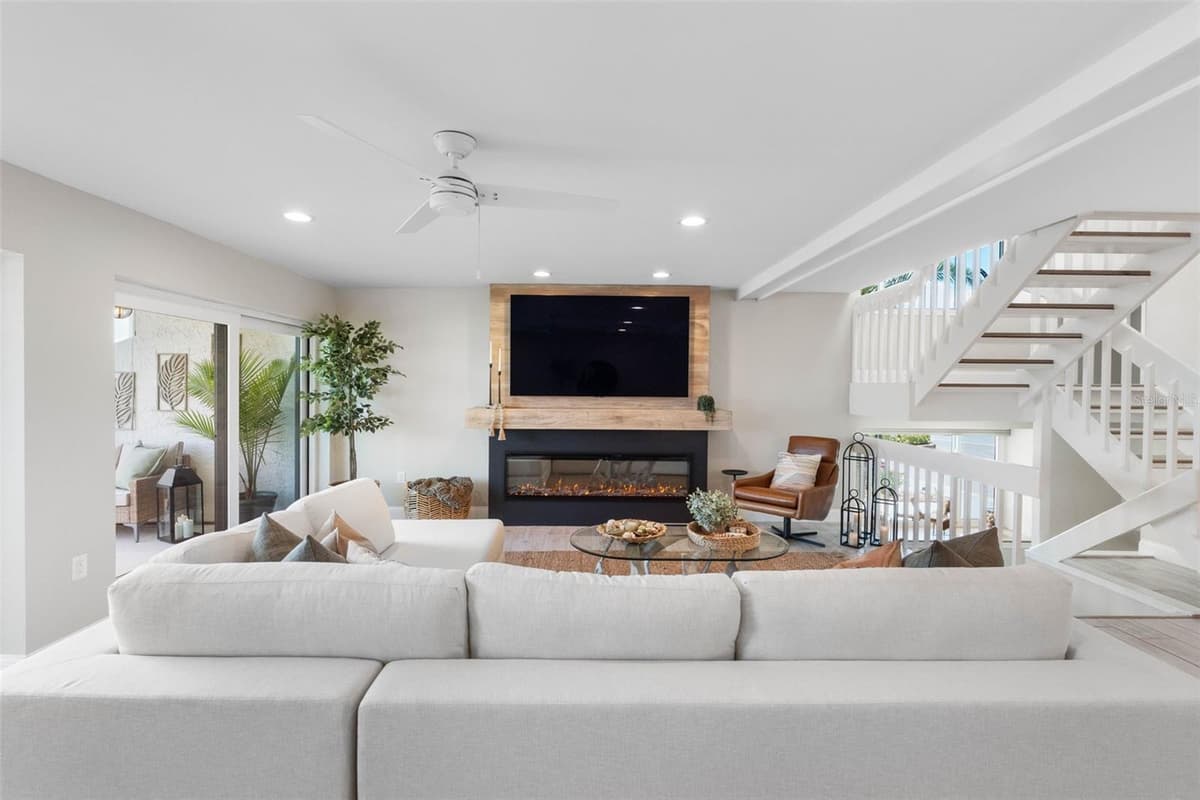 160 MARINA DEL REY COURT — photo 21 of 59