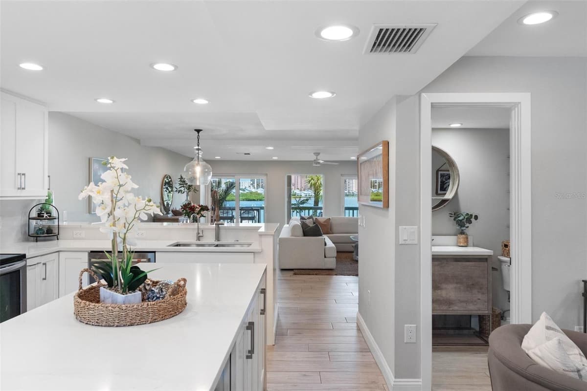 160 MARINA DEL REY COURT — photo 25 of 59