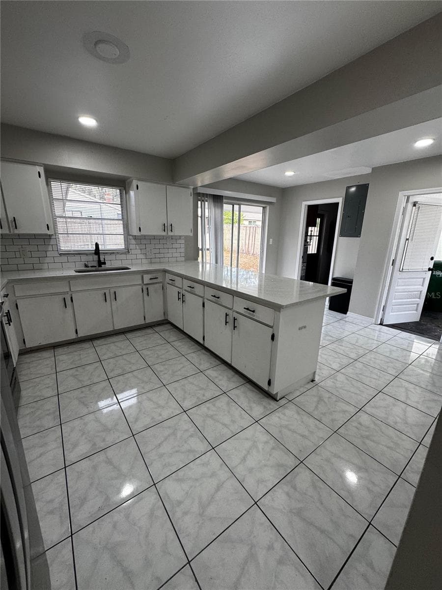 4202 OKARA ROAD — photo 13 of 22