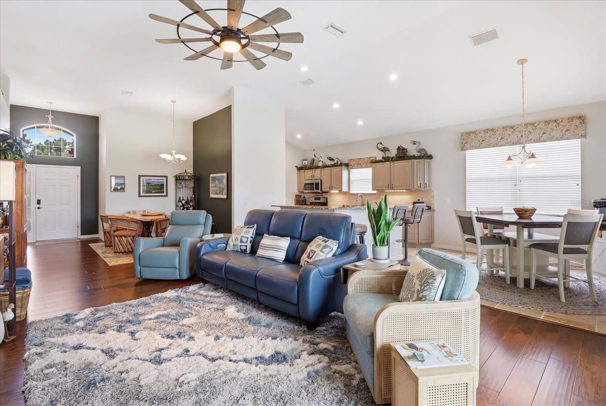 1096 DIAMOND SHORE LOOP — photo 11 of 45