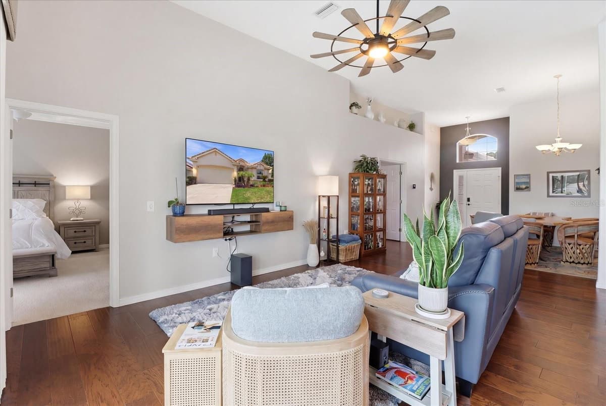 1096 DIAMOND SHORE LOOP — photo 12 of 45