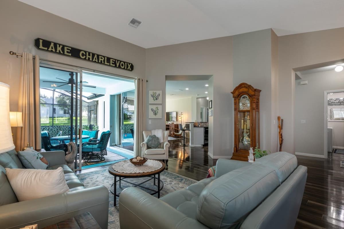 5110 RIVER EDGE LANE — photo 4 of 32