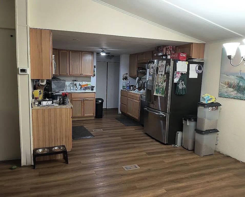 11853 CATON AVENUE — photo 11 of 24