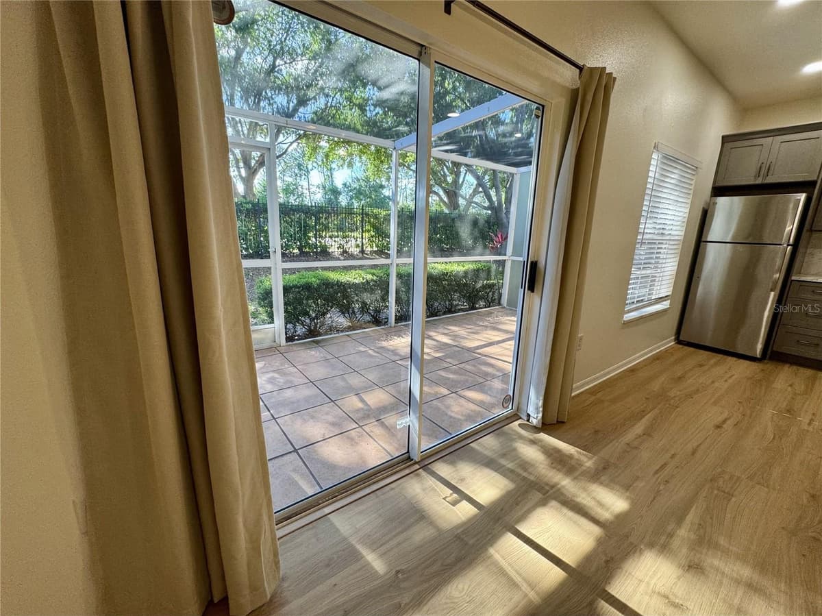 7702 PLANTATION CIRCLE — photo 13 of 28