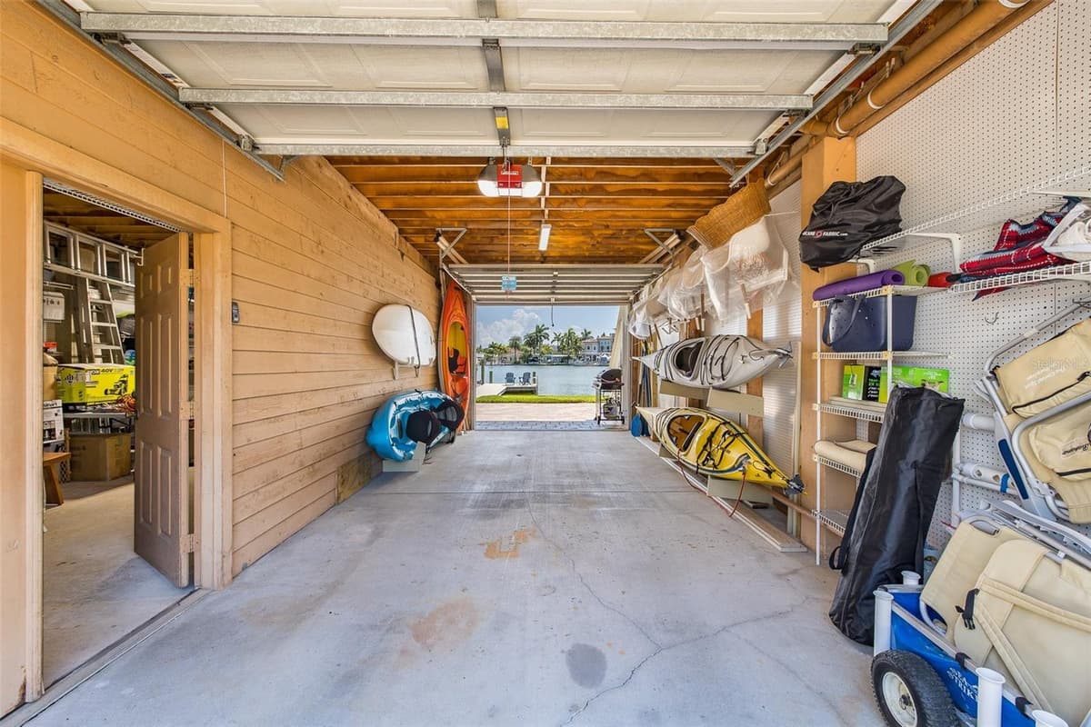 2501 BAY BOULEVARD — photo 31 of 46