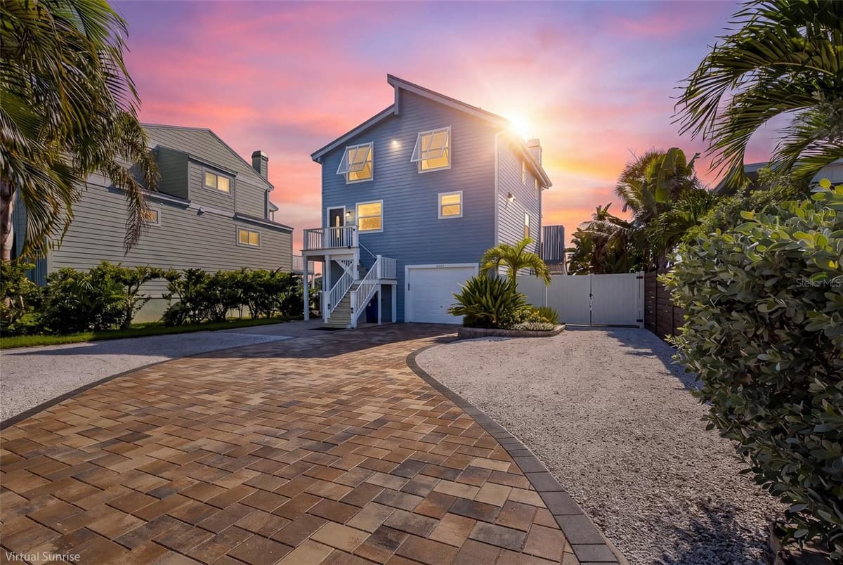 2501 BAY BOULEVARD — photo 42 of 46