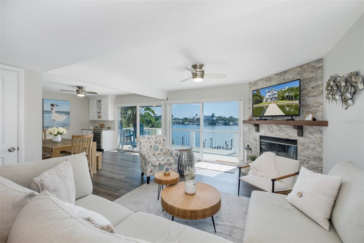 2501 BAY BOULEVARD — photo 11 of 46