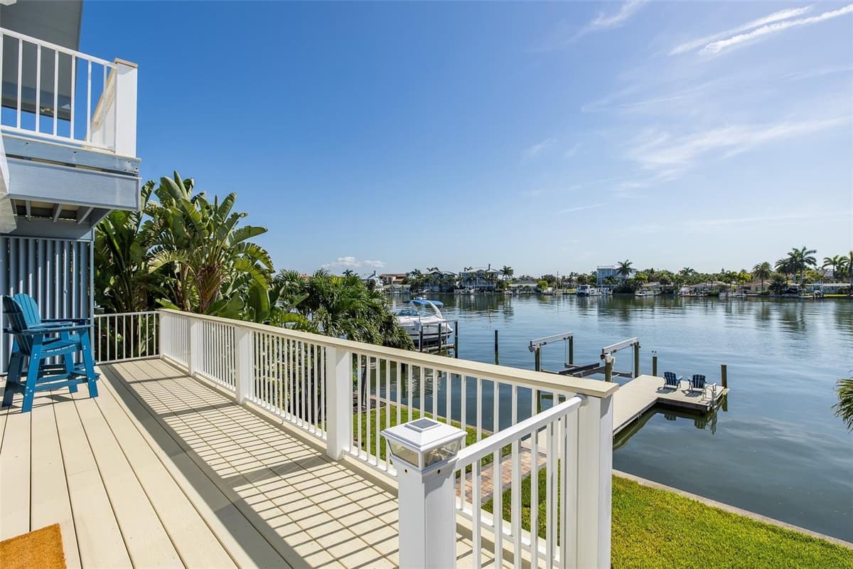 2501 BAY BOULEVARD — photo 14 of 46