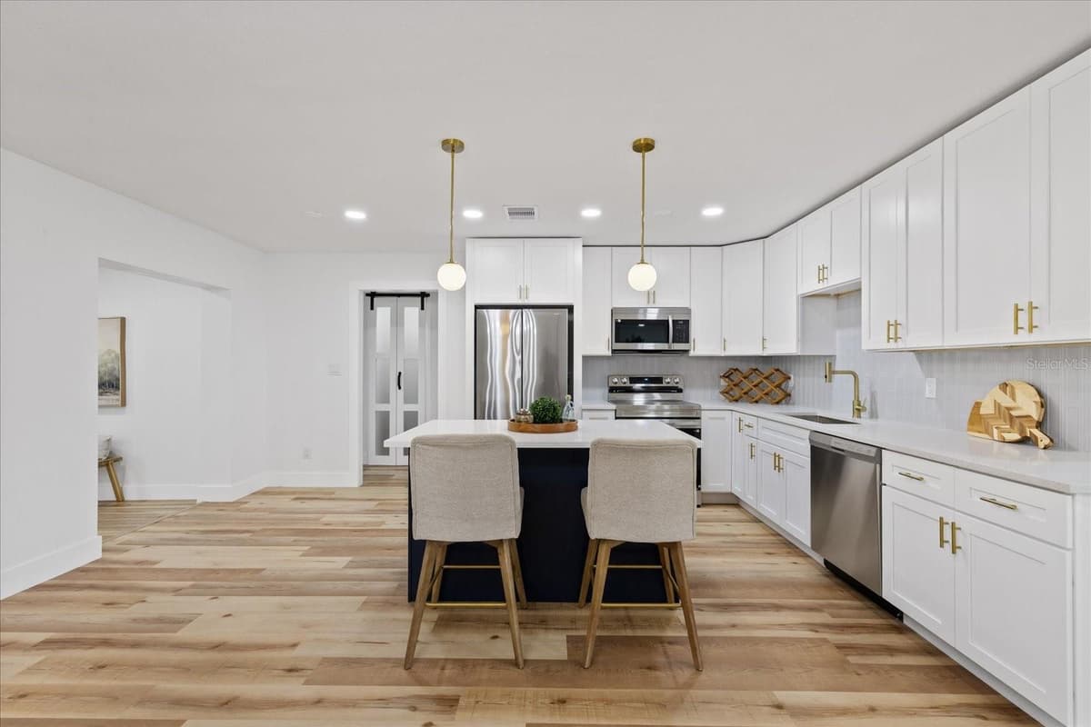 2928 FOREST CIRCLE — photo 13 of 58