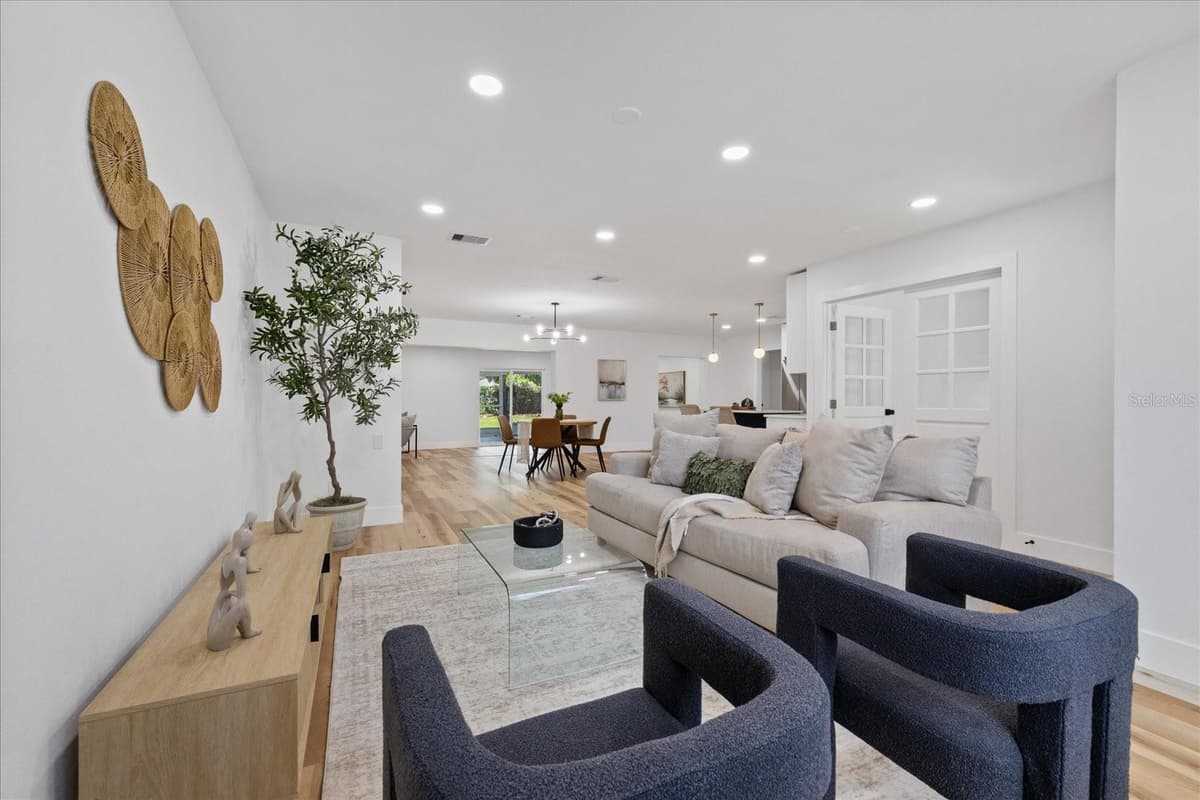 2928 FOREST CIRCLE — photo 10 of 58