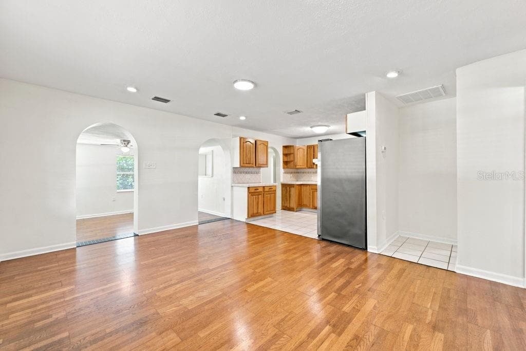 7810 CHAPEL AVENUE — photo 20 of 94