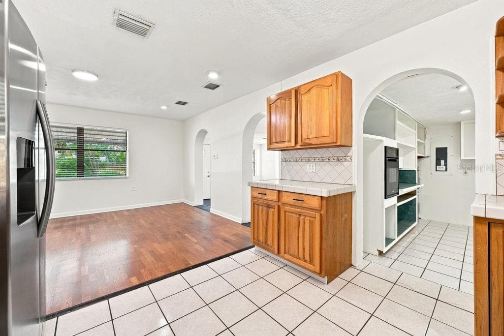 7810 CHAPEL AVENUE — photo 14 of 94