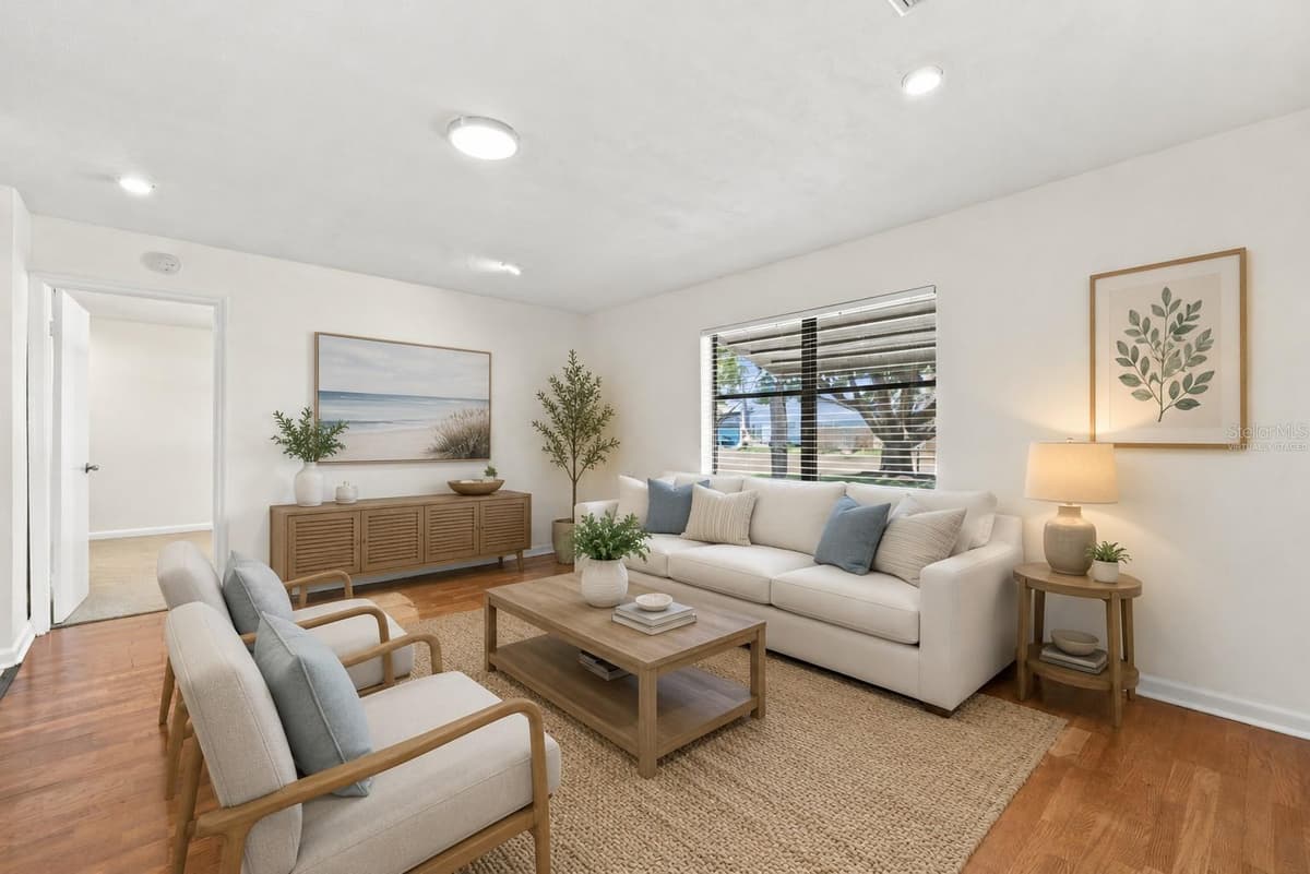7810 CHAPEL AVENUE — photo 15 of 94