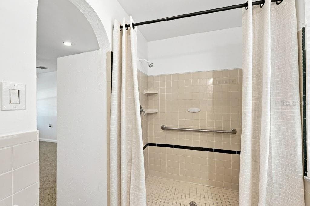 7810 CHAPEL AVENUE — photo 26 of 94