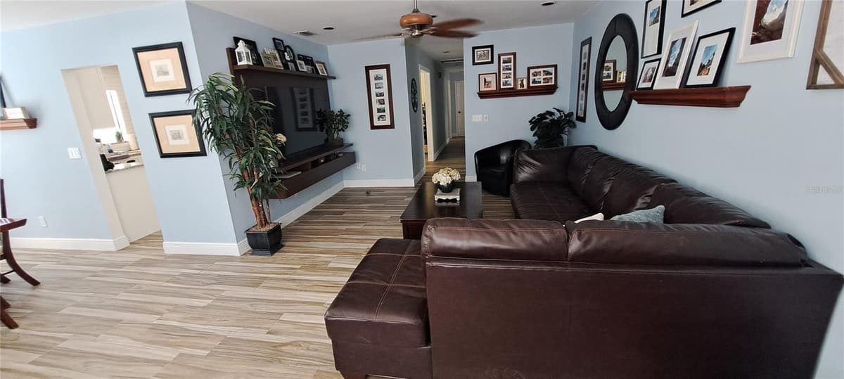 11414 COUNTRY OAKS DRIVE — photo 7 of 16