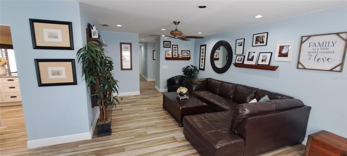 11414 COUNTRY OAKS DRIVE — photo 6 of 16