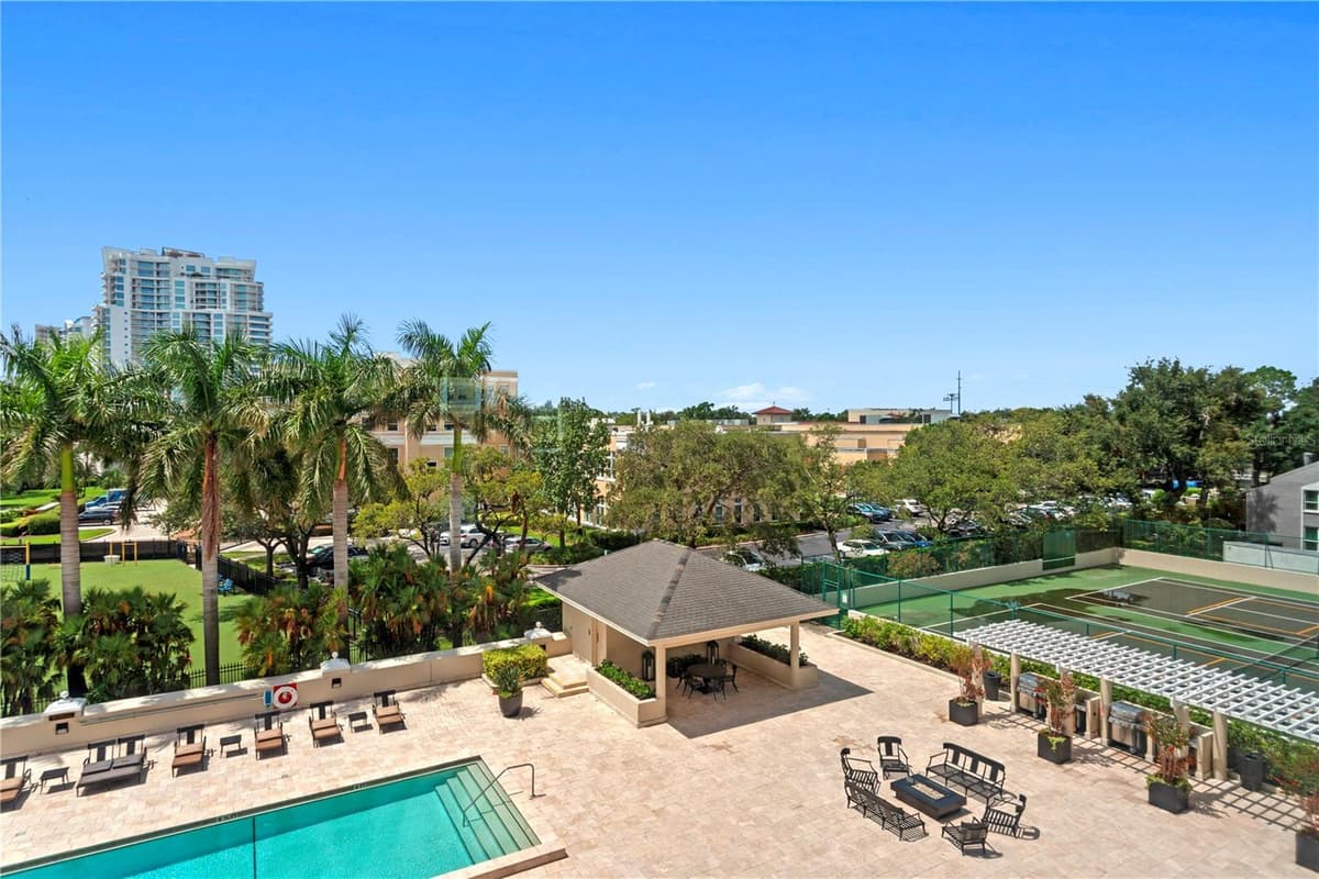 3301 BAYSHORE BOULEVARD — photo 15 of 50