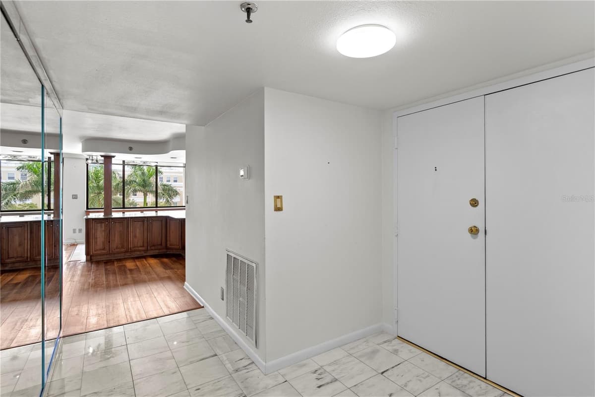 3301 BAYSHORE BOULEVARD — photo 5 of 50