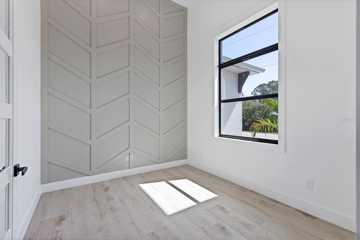 10209 COCOA BEACH STREET — photo 8 of 52