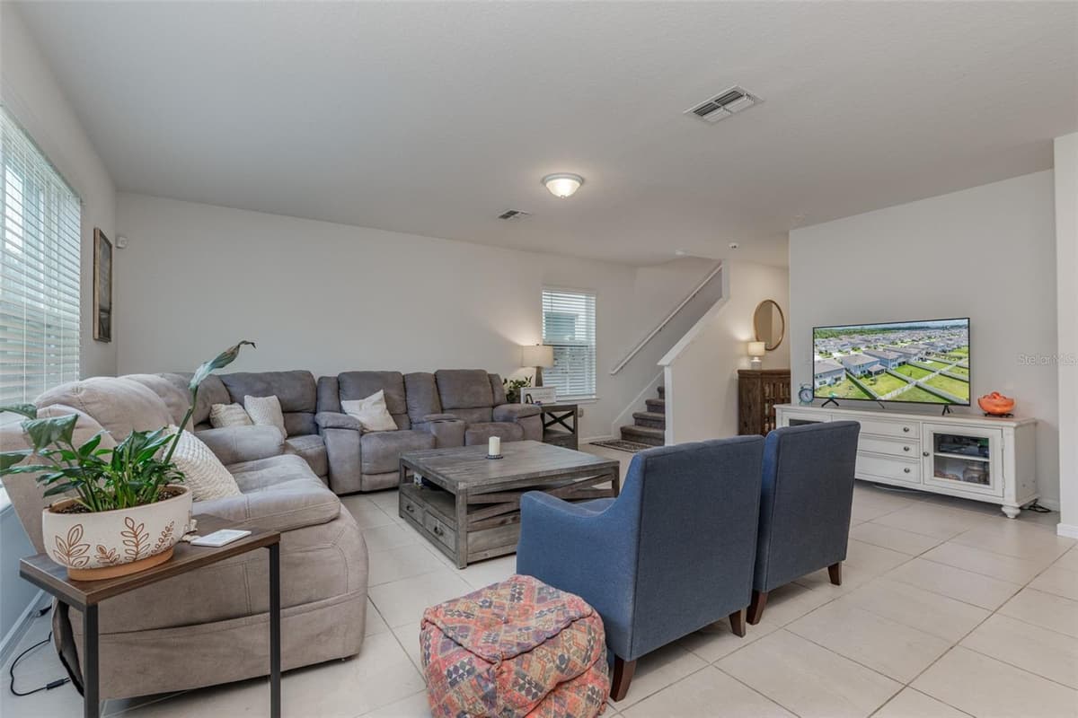 29908 MARQUETTE AVENUE — photo 8 of 40