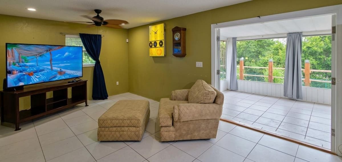 1371 PRAIRIE CIRCLE — photo 13 of 31