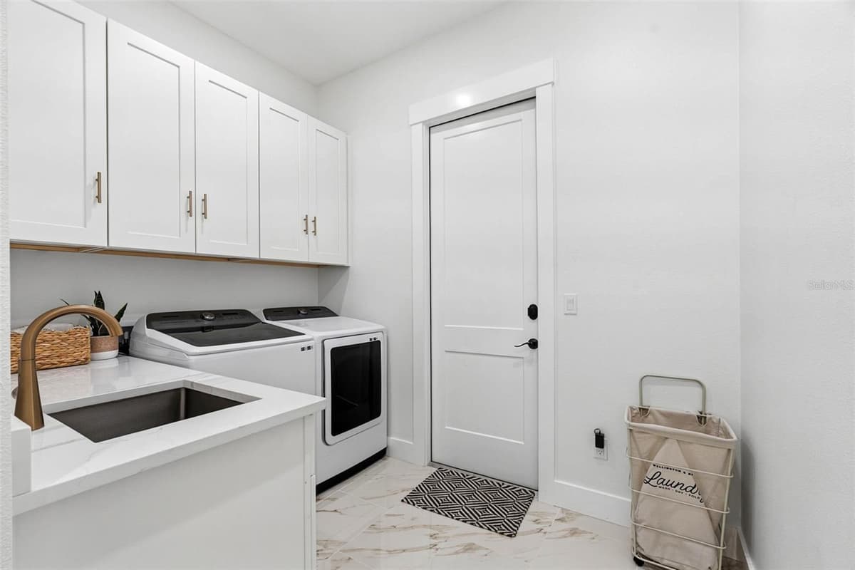 2777 LUCAYA AVENUE — photo 39 of 79