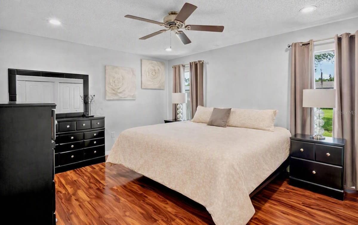 6816 MAUNA LOA BOULEVARD — photo 16 of 37
