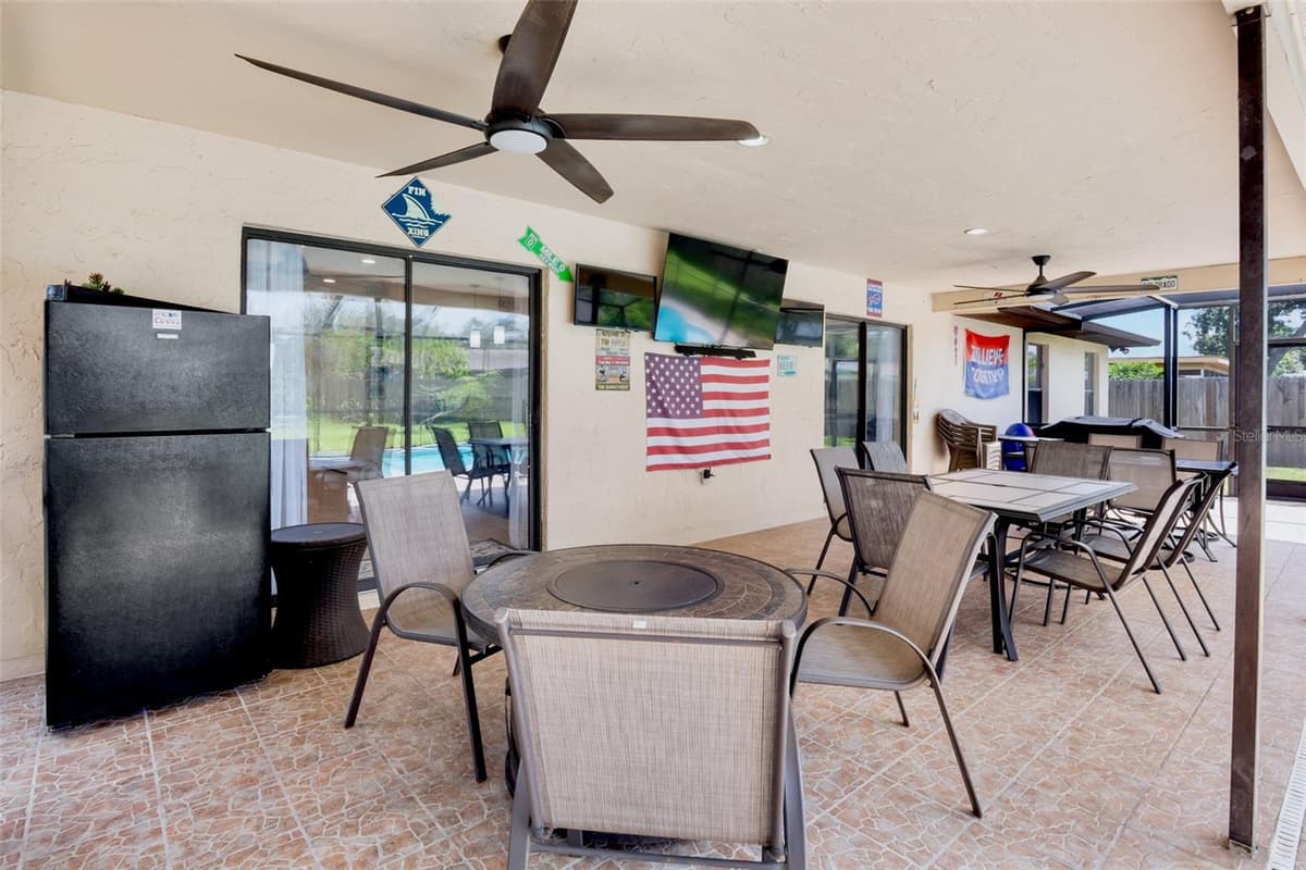 6816 MAUNA LOA BOULEVARD — photo 33 of 37