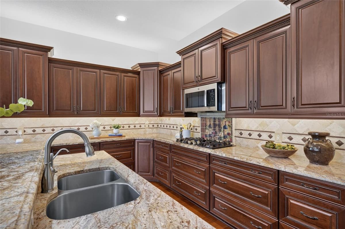 715 ISLEBAY DRIVE — photo 50 of 100