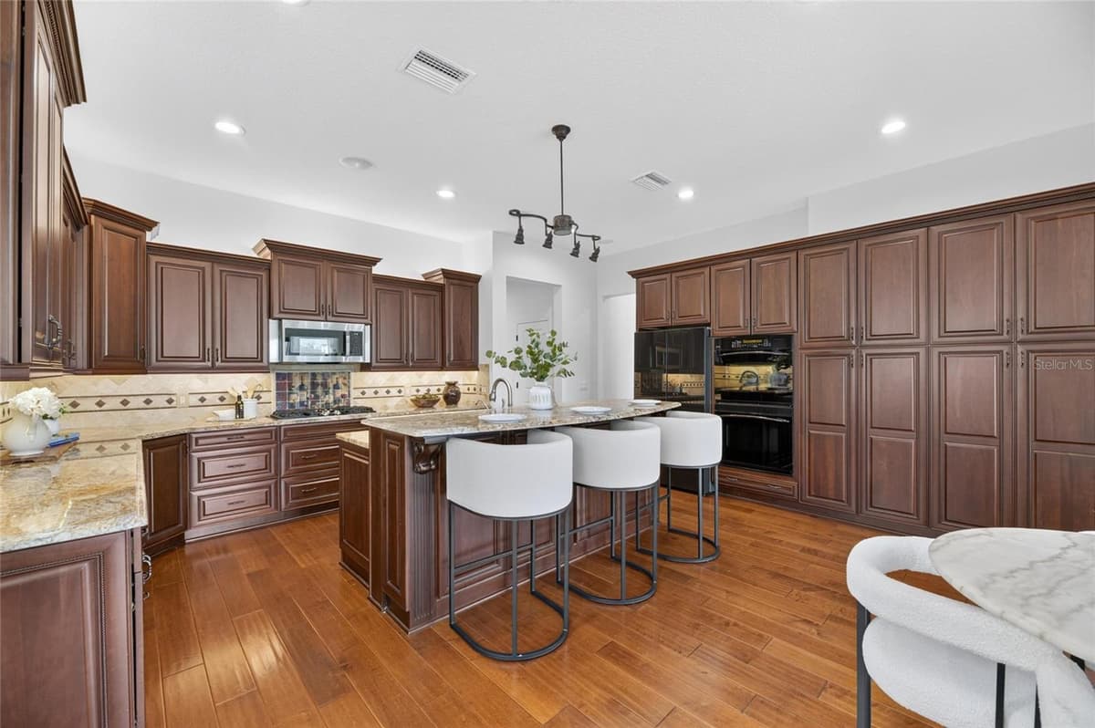 715 ISLEBAY DRIVE — photo 47 of 100