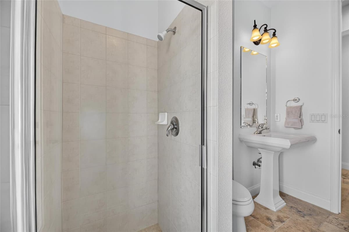 715 ISLEBAY DRIVE — photo 43 of 100
