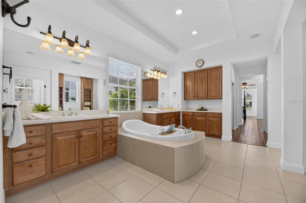 715 ISLEBAY DRIVE — photo 40 of 100