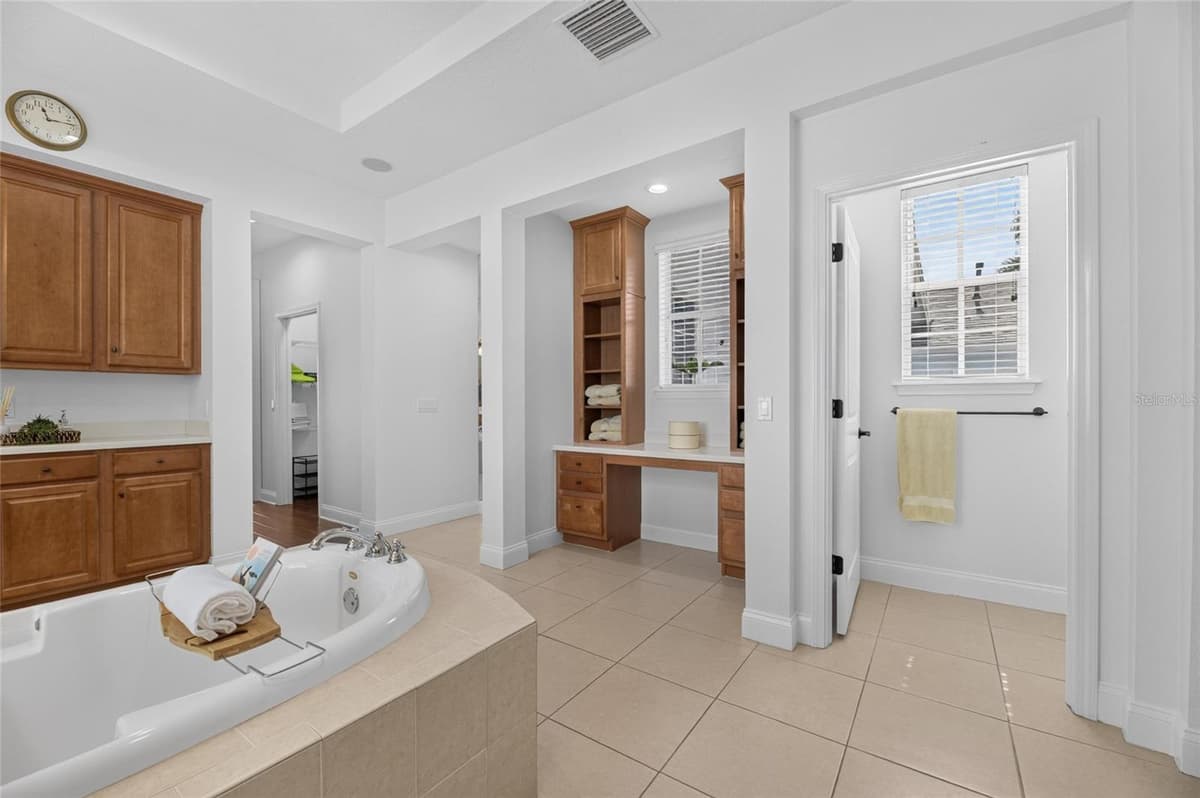 715 ISLEBAY DRIVE — photo 39 of 100