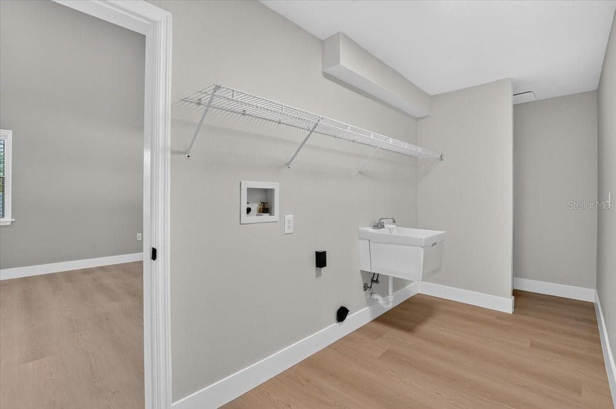 905 JOHN HUNTER COURT — photo 17 of 33