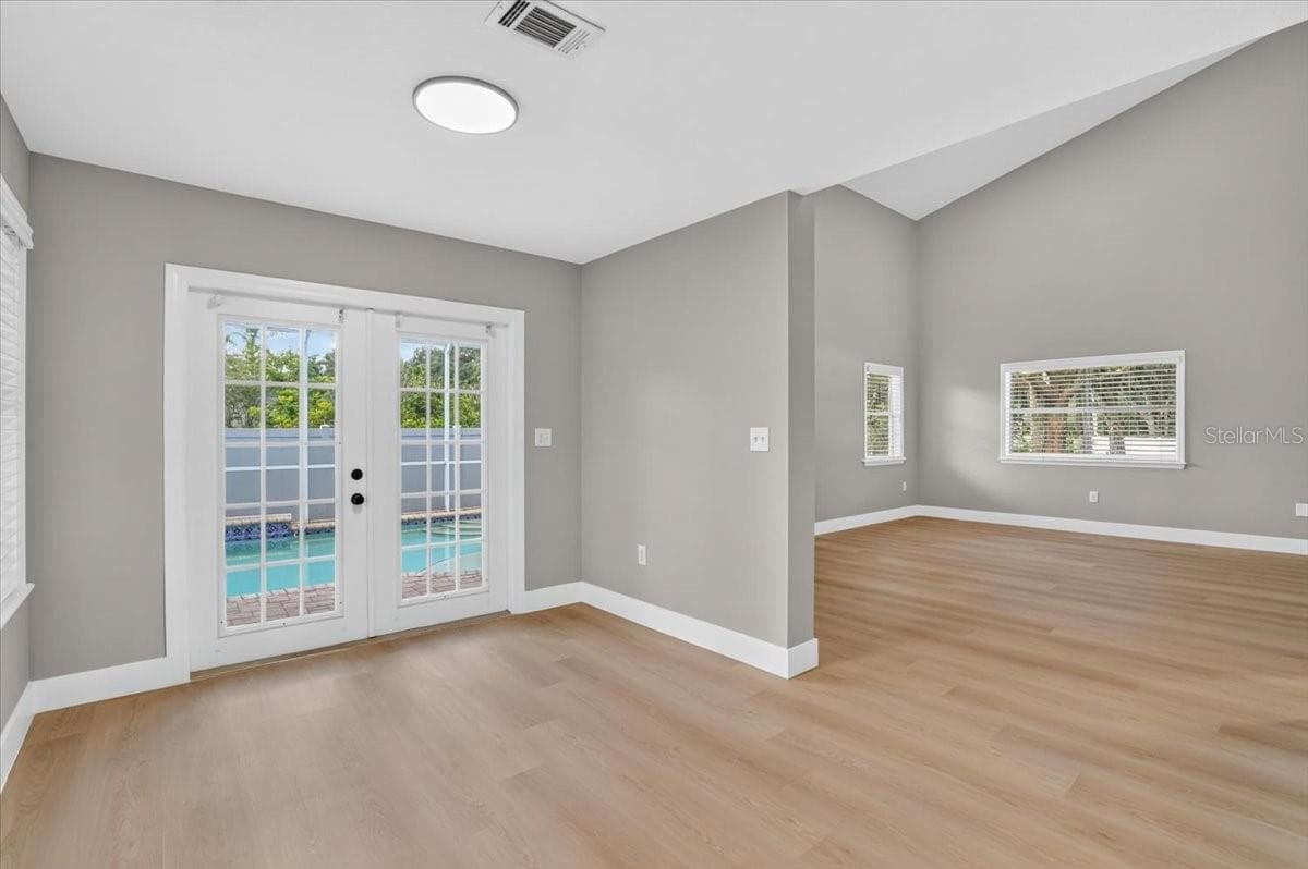 905 JOHN HUNTER COURT — photo 12 of 33