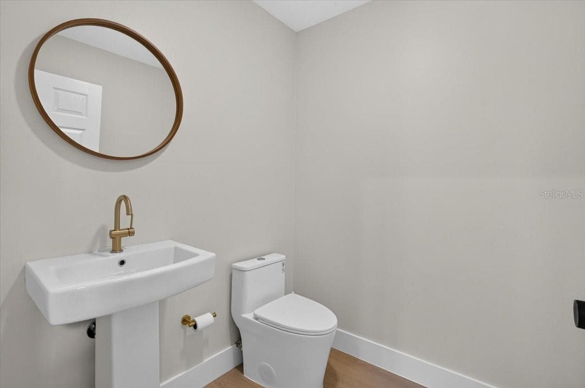 905 JOHN HUNTER COURT — photo 18 of 33