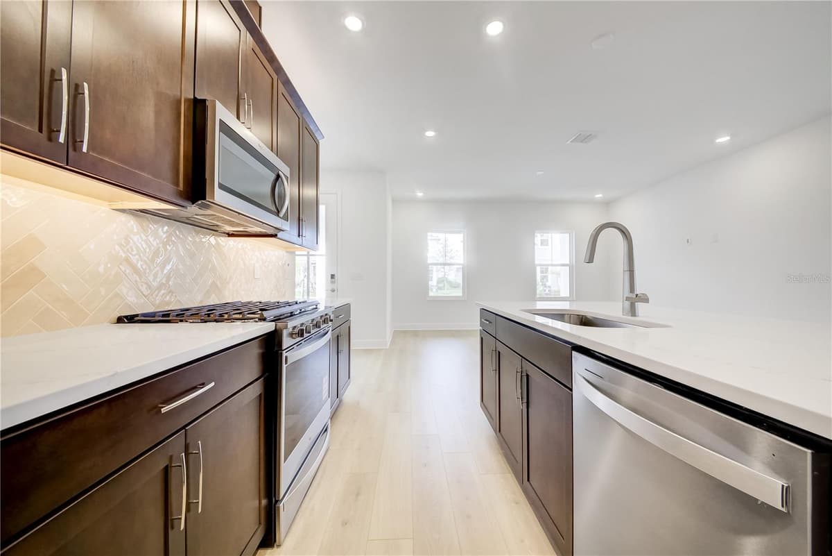 9131 WALCOTT LANE — photo 19 of 47