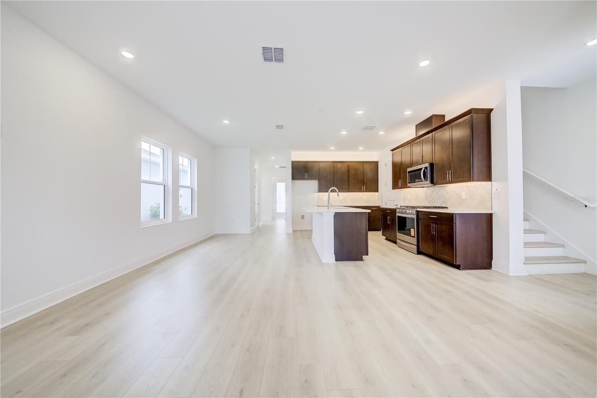 9131 WALCOTT LANE — photo 12 of 47