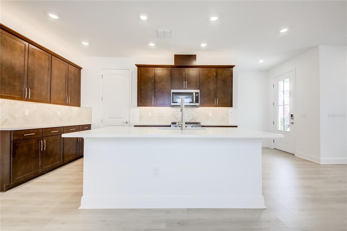 9131 WALCOTT LANE — photo 15 of 47