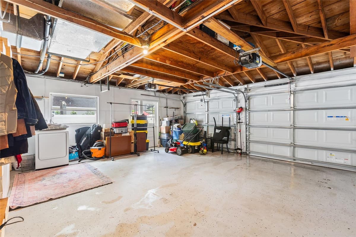 1821 OAK LAKE DRIVE — photo 45 of 57