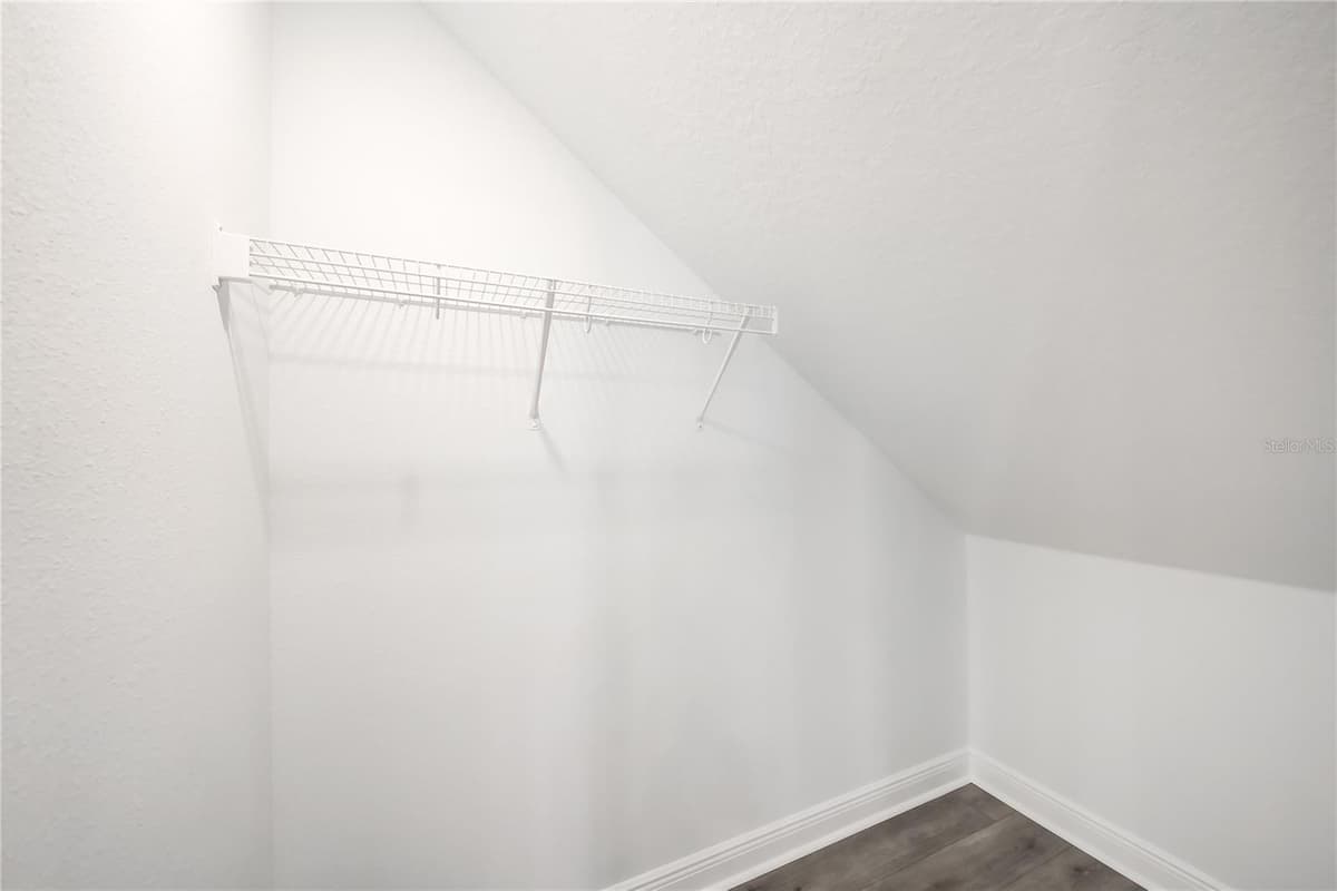 9116 WALCOTT LANE — photo 25 of 49