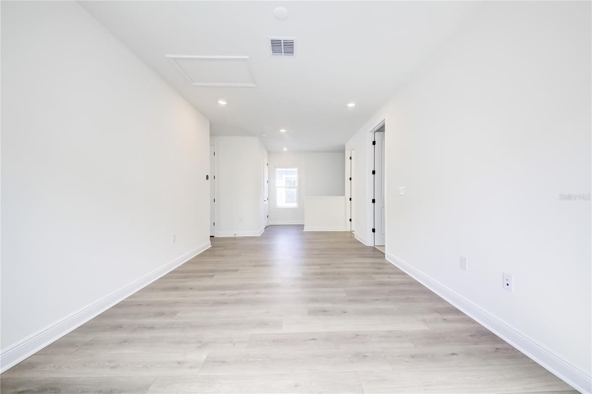 9116 WALCOTT LANE — photo 37 of 49