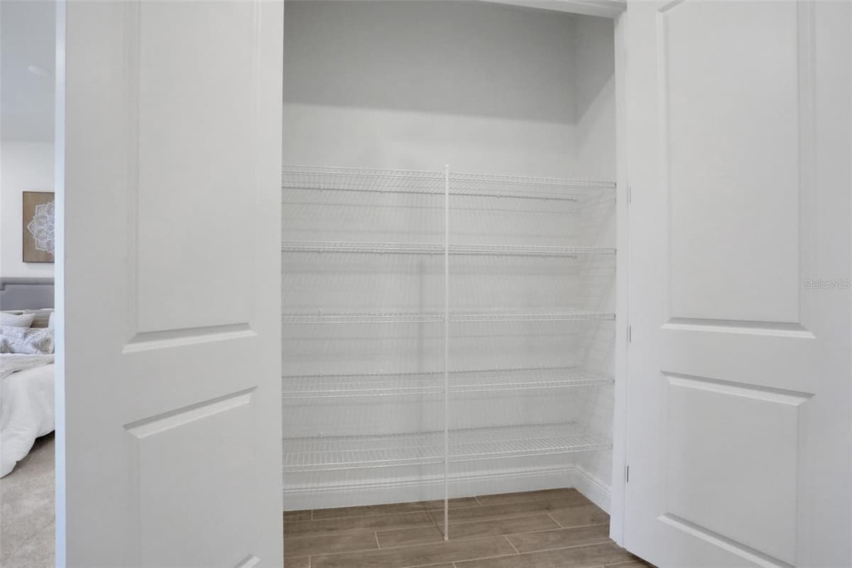 9124 WALCOTT LANE — photo 14 of 33