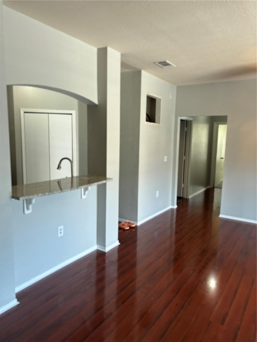 103 VISTA VERDI CIRCLE — photo 10 of 24