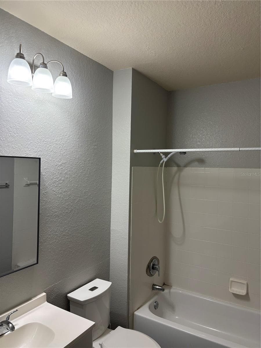 103 VISTA VERDI CIRCLE — photo 17 of 24